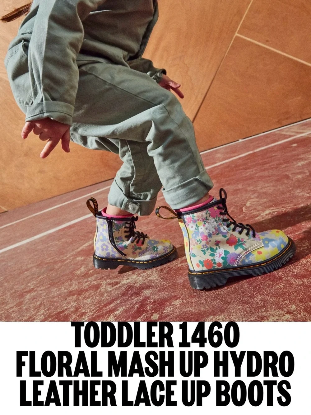 NWOT Dr. Martens Toddler 1460 Floral Mash Up Hydro Leather Lace-Up Boots US 8